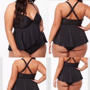 Plus size flounce one-piece swimsuit